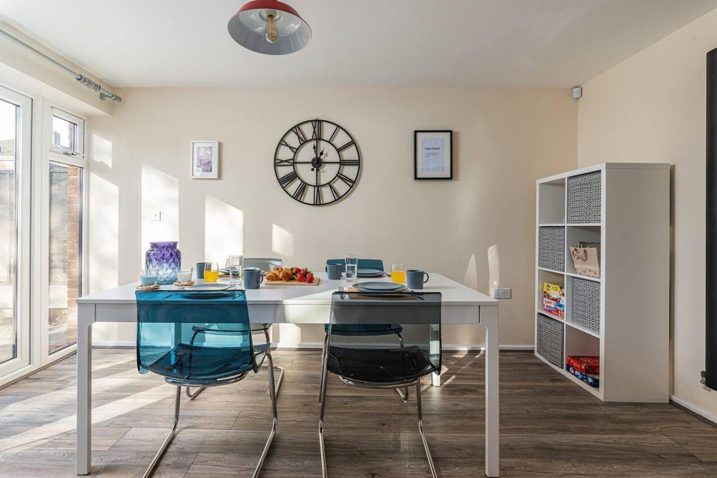Dudley-Hospital-3Bed-Parking-Long Stay-Contractor Brierley Hill Buitenkant foto