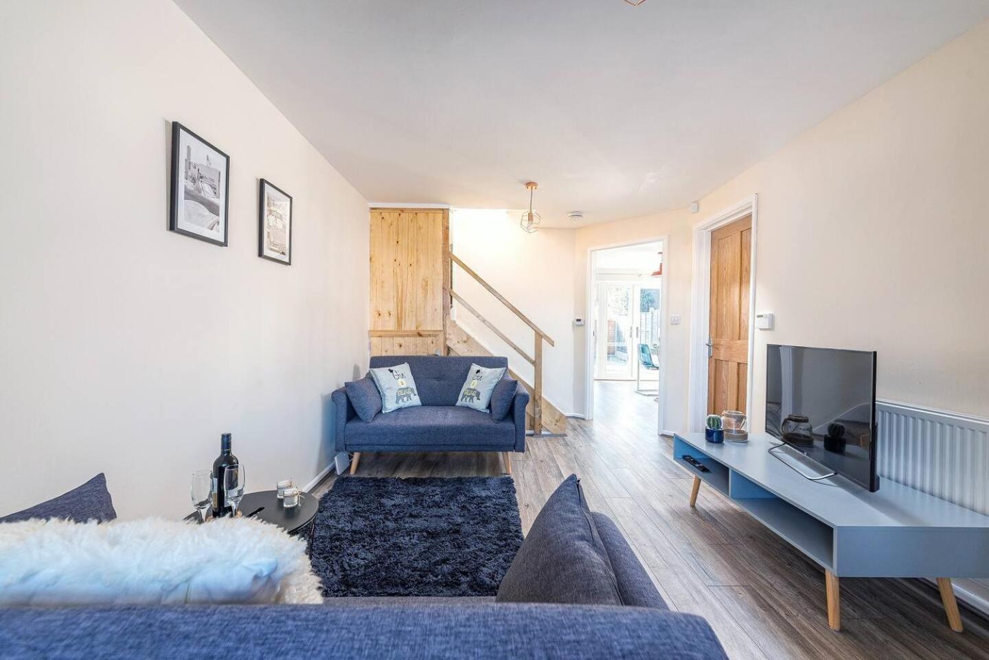 Dudley-Hospital-3Bed-Parking-Long Stay-Contractor Brierley Hill Buitenkant foto